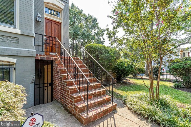 116 9th St SE in Washington, DC - Building Photo - Building Photo
