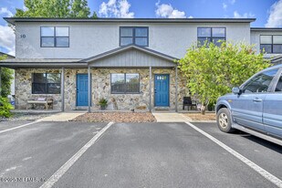 10 Ponte Vedra Ct in Ponte Vedra Beach, FL - Building Photo