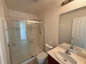 3380 Bridgeway Lakes Dr in West Sacramento, CA - Building Photo - Building Photo