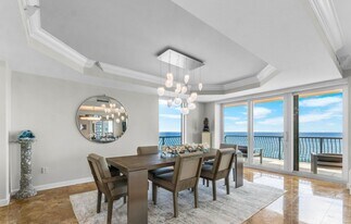 5150 N Ocean Dr in Riviera Beach, FL - Building Photo