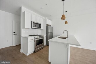 1614 Ridge Ave in Philadelphia, PA - Building Photo - Building Photo