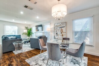 4249 Aero Dr in Dallas, TX - Building Photo - Building Photo