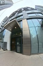101-101 Peter St in Toronto, ON - Building Photo - Building Photo
