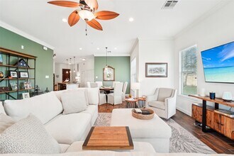 17040 W Farm To Market 1097 in Montgomery, TX - Building Photo - Building Photo