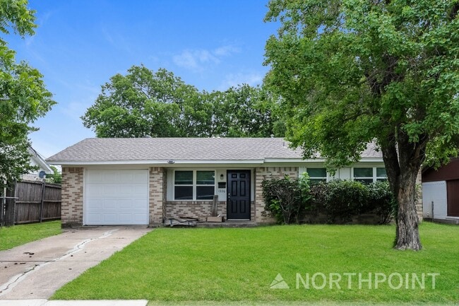property at 1336 E Park Dr