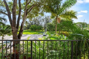 8600 SW 67th Ave in Miami, FL - Building Photo