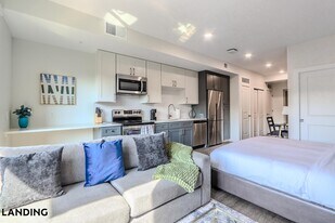 210 E Green St, Unit 714 in Ithaca, NY - Building Photo