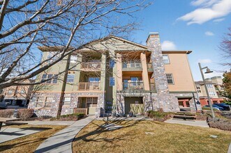 15455 Canyon Rim Dr in Englewood, CO - Foto de edificio - Building Photo
