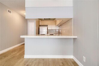 2122 Hancock Dr in Austin, TX - Building Photo - Building Photo