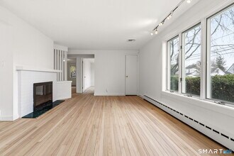 100 Shorefront Park in Norwalk, CT - Building Photo - Building Photo