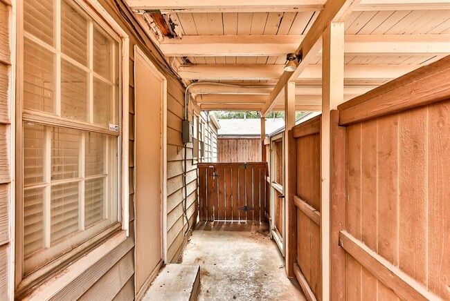 2711 22nd St in Lubbock, TX - Building Photo - Building Photo