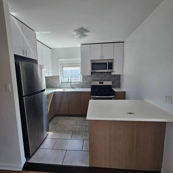 57-55 79th St in Queens, NY - Building Photo - Building Photo