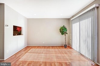 9930 Brookridge Ct in Gaithersburg, MD - Building Photo - Building Photo