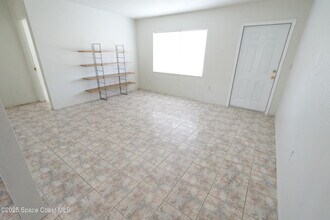 2219 Allan Adale Rd in Melbourne, FL - Foto de edificio - Building Photo