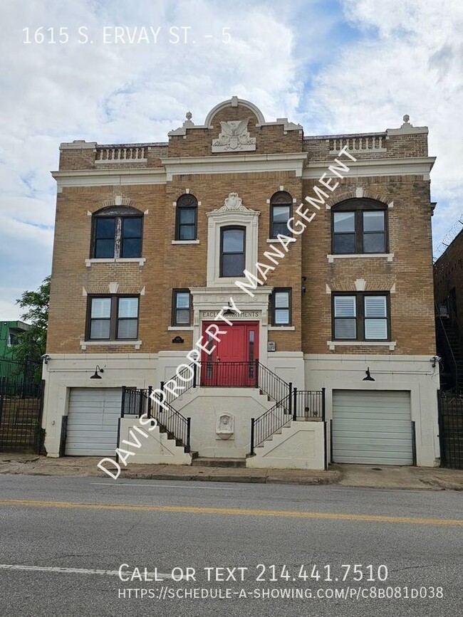 property at 1615 S Ervay St
