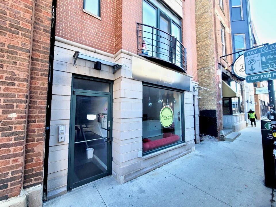1743 W North Ave, Unit M09H in Chicago, IL - Building Photo