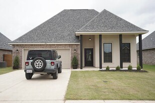 227 Barclay Blvd in Bossier City, LA - Building Photo