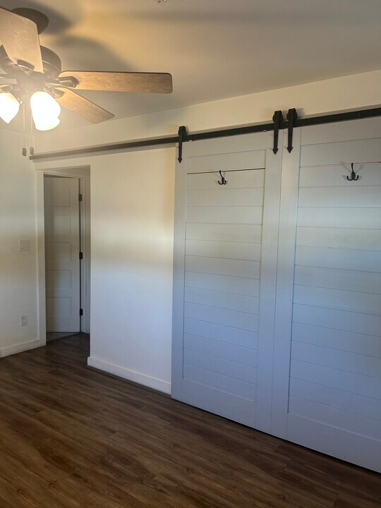 8114 N 57th Dr in Glendale, AZ - Building Photo