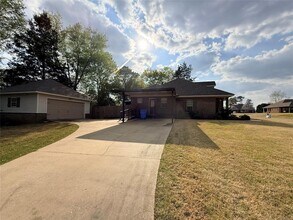 601 Prairie View Dr in Prattville, AL - Building Photo - Building Photo