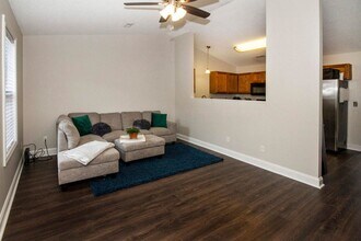 718 High Point Way, in Knoxville, TN - Building Photo - Building Photo