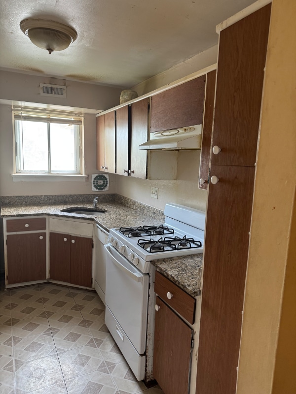 11406 Cherry Hill Rd in Beltsville, MD - Building Photo - Building Photo