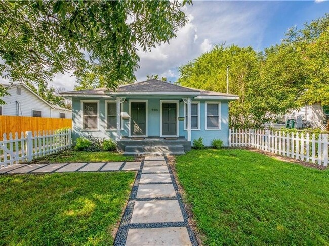 property at 906 Capitol Ct