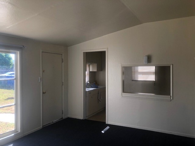 580 N 1st St in El Cajon, CA - Building Photo - Building Photo