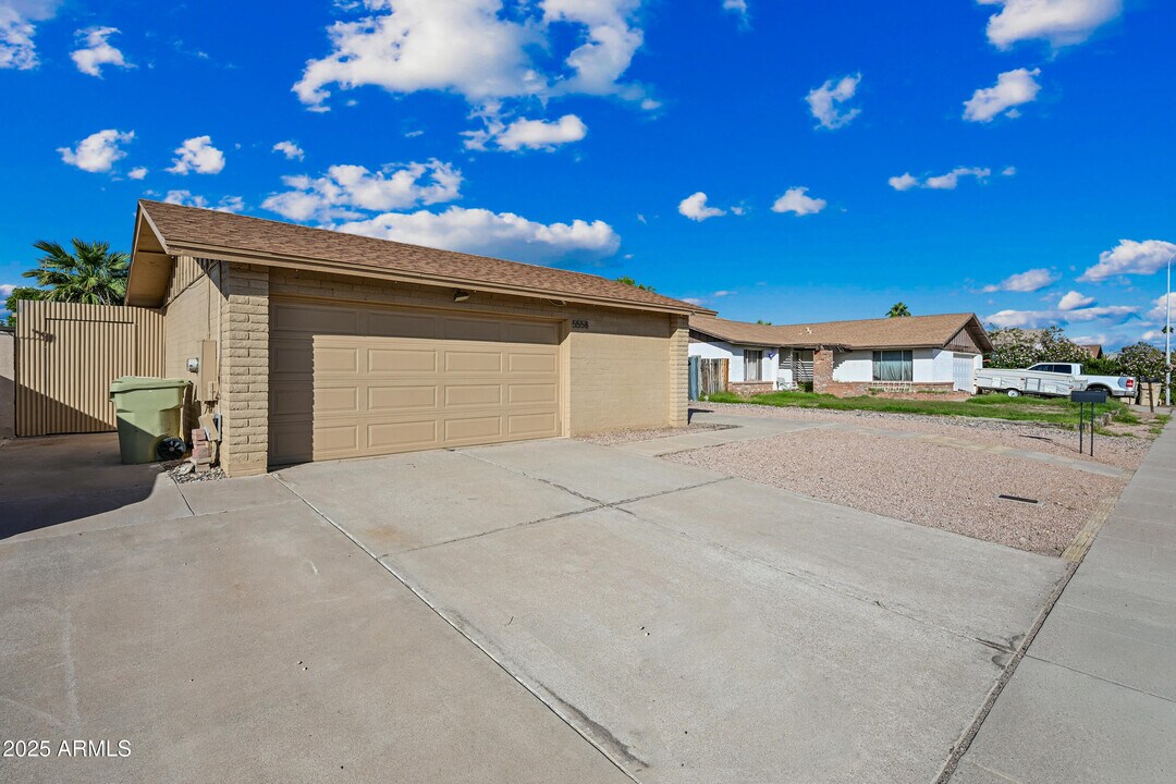 5558 W Cortez St in Glendale, AZ - Building Photo