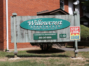 Willowcrest in Middletown, CT - Building Photo - Building Photo