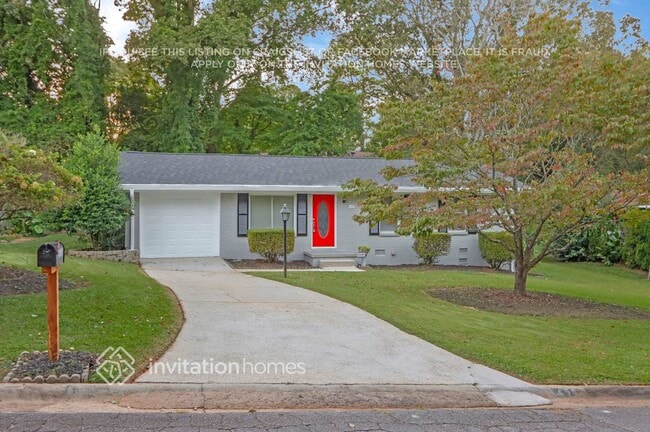 property at 1455 Colony E Cir