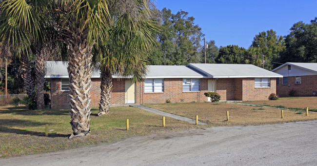 Horizon Circle in Live Oak, FL - Building Photo - Building Photo