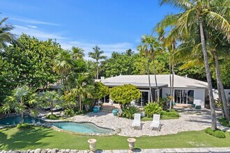 7500 S Flagler Dr in West Palm Beach, FL - Building Photo - Building Photo