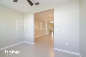 237 Milestone Dr in Haines City, FL - Building Photo - Building Photo