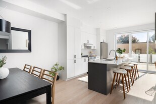 UNIVERT LaSalle in Montréal, QC - Building Photo