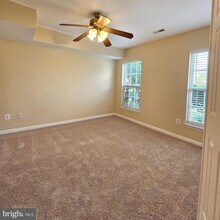 20992 Kittanning Ln in Ashburn, VA - Building Photo - Building Photo