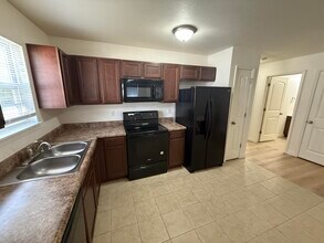 7382 Noah Ct in Columbia, MO - Building Photo - Building Photo