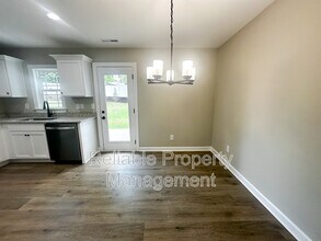 916 Pond St in Clayton, NC - Building Photo - Building Photo