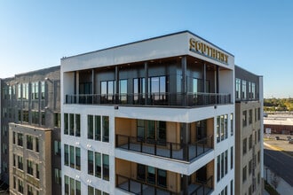 Southerly LoSo in Charlotte, NC - Foto de edificio - Building Photo