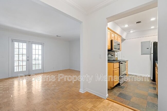 property at 5025 Hillsboro Pike