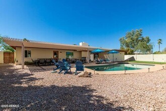 3357 E Hatcher Rd in Phoenix, AZ - Building Photo - Building Photo