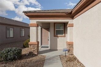 2509 Celestial Light Dr in Henderson, NV - Building Photo - Building Photo