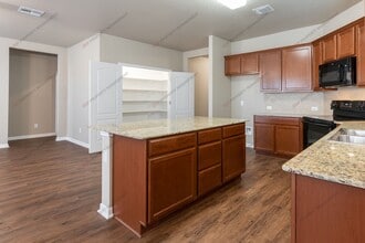 7800 Lee Hall Loop in Temple, TX - Building Photo - Building Photo