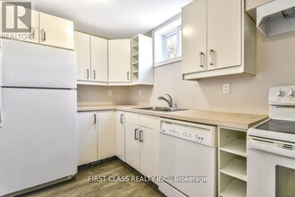 24 Fintona Ave in Toronto, ON - Building Photo - Building Photo