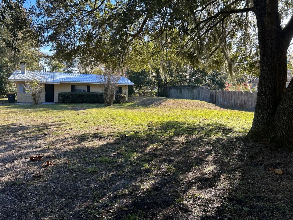 5831 Carter Ln in Jacksonville, FL - Building Photo