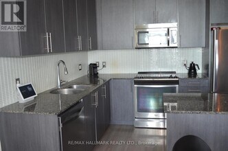 85 Duke St W in Kitchener, ON - Building Photo - Building Photo
