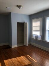 2113 Fulton Ave, Unit Apt 2 in Cincinnati, OH - Building Photo - Building Photo