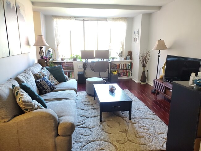 property at 1111 Arlington Blvd