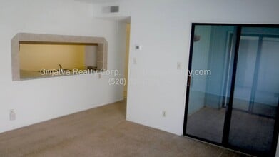 1528 S Columbus Blvd in Tucson, AZ - Building Photo - Building Photo