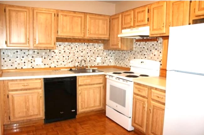 67 Milliken Ave in Franklin, MA - Building Photo - Building Photo