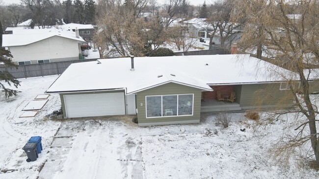 2 Willow Ridge Rd in Winnipeg, MB - Building Photo - Building Photo